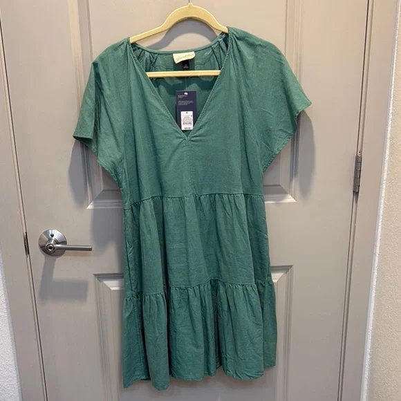 Universal Thread | Dresses | Universal Thread Green Dress | Poshmark